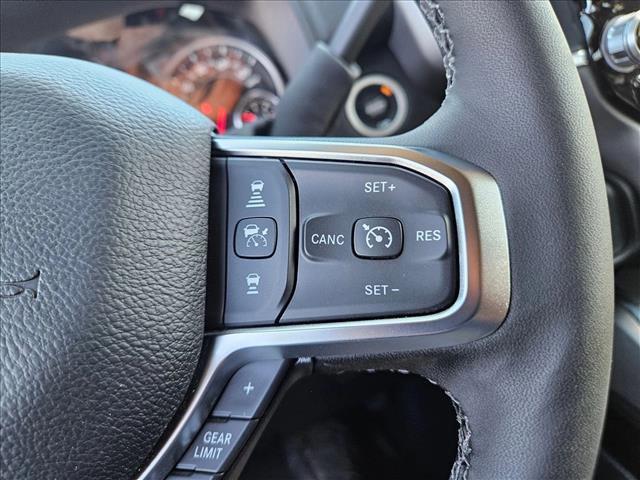 Photo of 2025 Diamond Black Crystal Pearlcoat RAM 2500