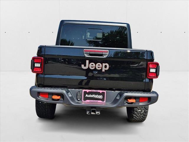 Photo of 2025 Black Clearcoat Jeep Gladiator