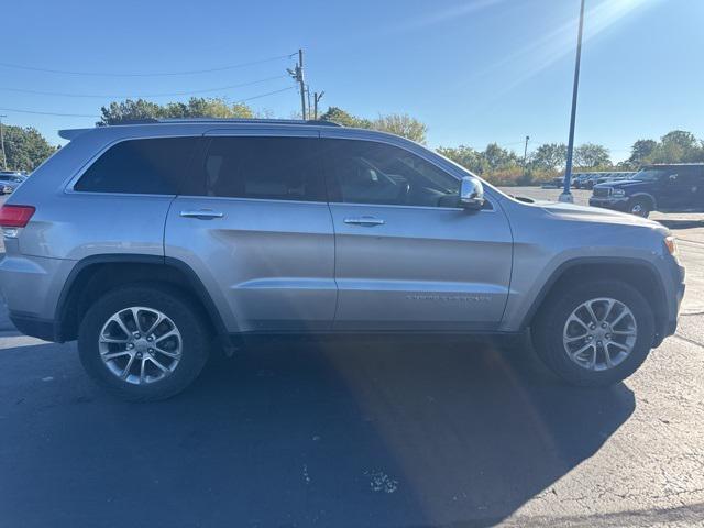 Photo of 2015 Billet Silver Metallic Clearcoat Jeep Grand Cherokee