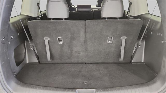Photo of 2024 Shimmering Silver Pearl Hyundai SANTA FE