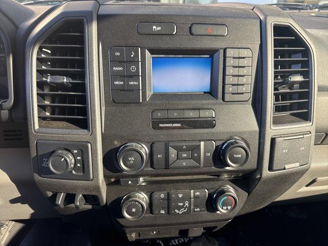 Photo of 2017 INGOT SILVER METALLIC Ford F-350