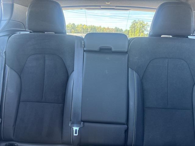 Photo of 2020 Crystal White Metallic Volvo XC40