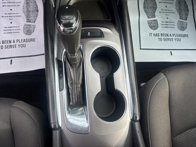 Photo of 2018 White Chevrolet Malibu