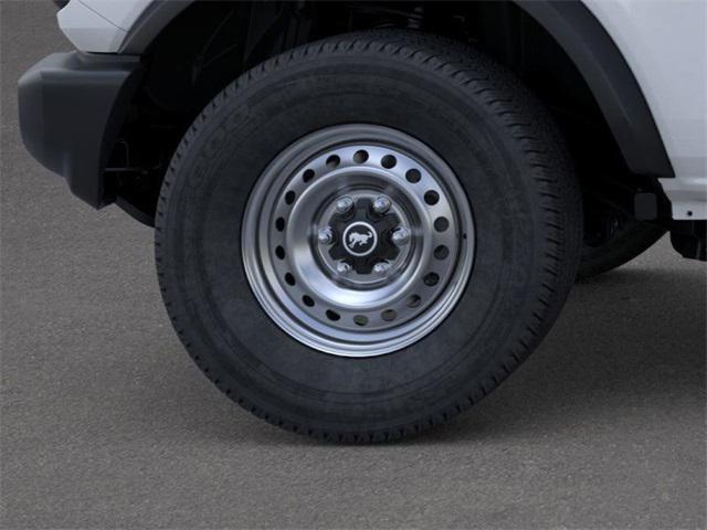 Photo of 2025 Oxford White Ford Bronco
