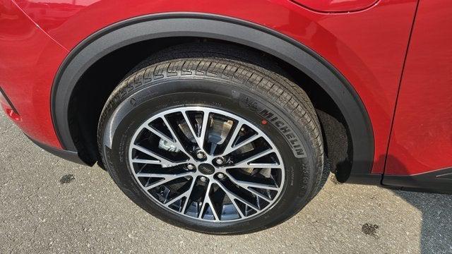Photo of 2025 Rapid Red Met Tinted Ford Escape PHEV