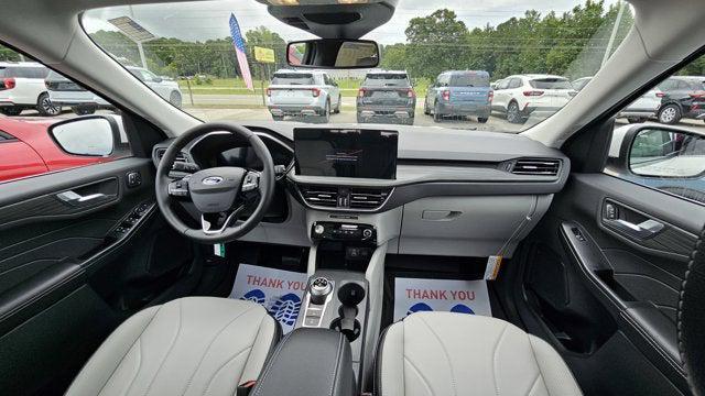 Photo of 2025 Star White Metallic Tri-Coat Ford Escape PHEV