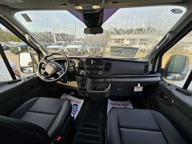 Photo of 2025 Oxford White Ford Transit-250