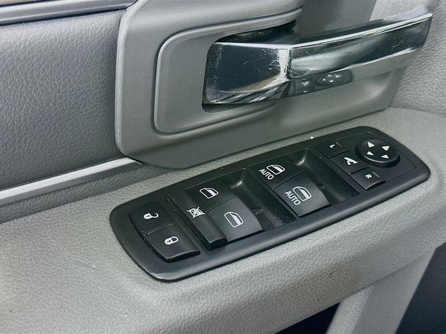 Photo of 2018 Granite Crystal Clearcoat Metallic RAM 1500