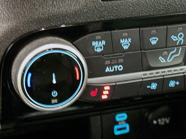 Photo of 2022 Carbonized Gray Metallic Ford Escape