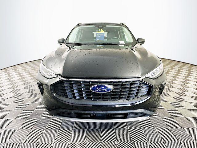 Photo of 2024 Agate Black Metallic Ford Escape
