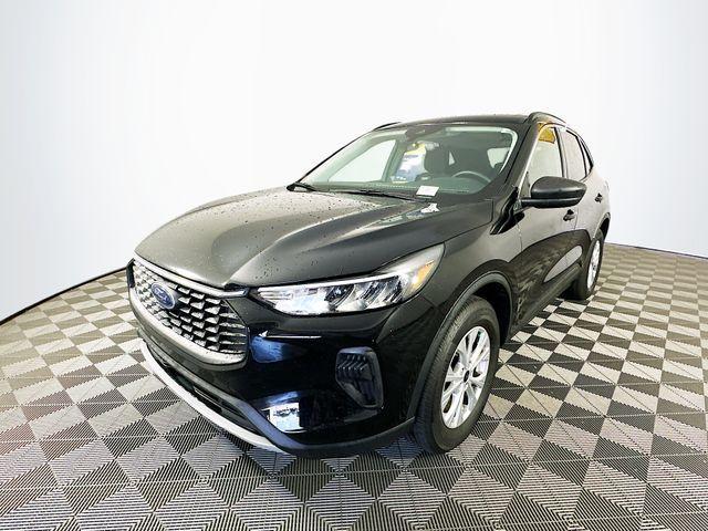 Photo of 2024 Agate Black Metallic Ford Escape