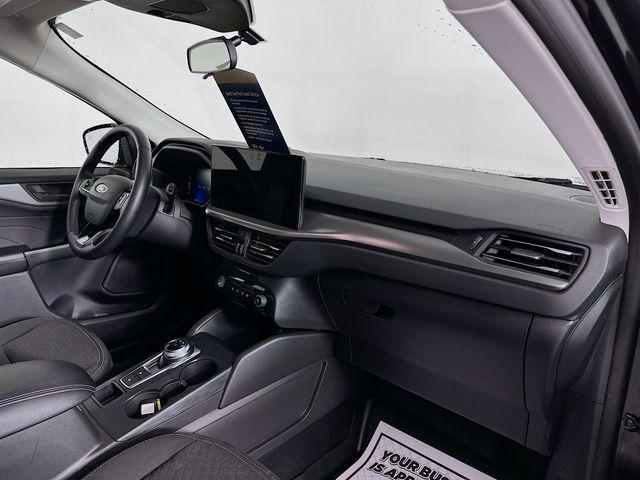 Photo of 2024 Agate Black Metallic Ford Escape