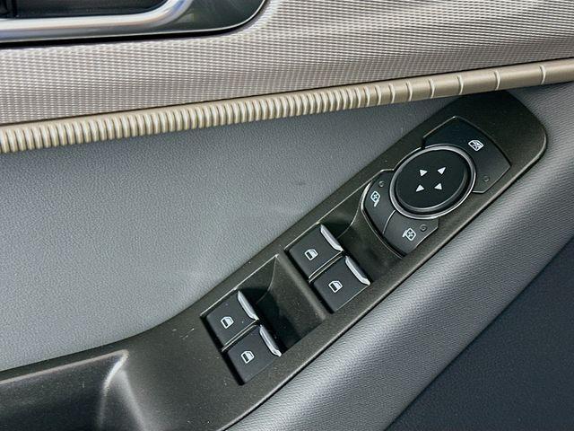 Photo of 2025 Agate Black Metallic Ford Explorer