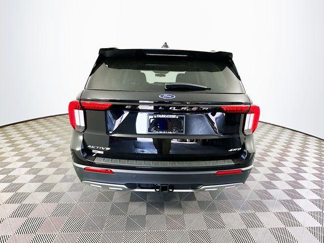 Photo of 2025 Agate Black Metallic Ford Explorer