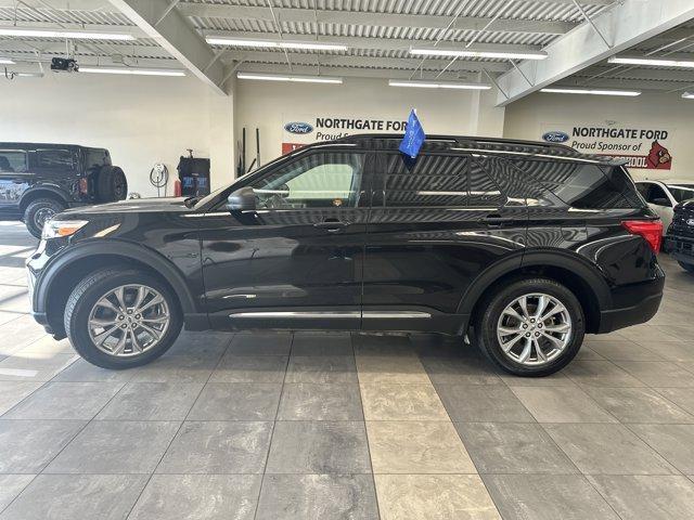 Photo of 2022 Agate Black Metallic Ford Explorer