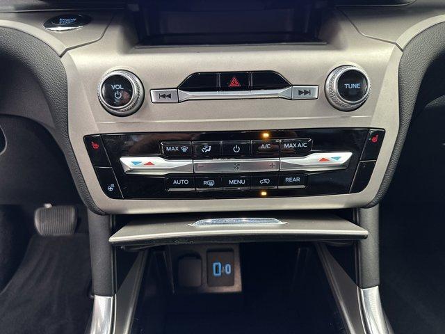 Photo of 2022 Agate Black Metallic Ford Explorer