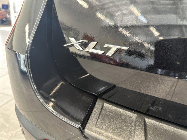 Photo of 2022 Agate Black Metallic Ford Explorer