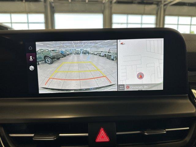 Photo of 2024 Steel Gray Kia Seltos