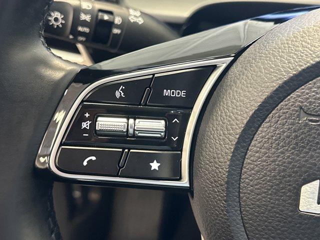 Photo of 2024 Steel Gray Kia Seltos
