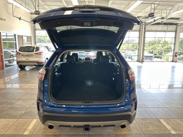 Photo of 2022 Atlas Blue Metallic Ford Edge
