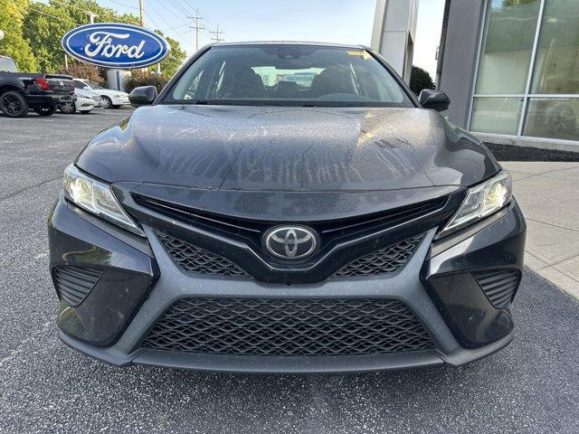 Photo of 2019 Midnight Black Metallic Toyota Camry