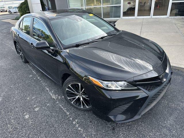 Photo of 2019 Midnight Black Metallic Toyota Camry