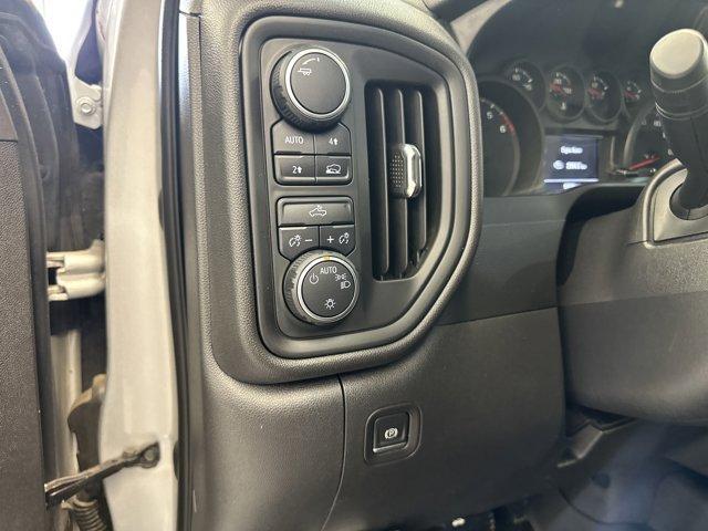 Photo of 2019 Silver Ice Metallic Chevrolet Silverado 1500