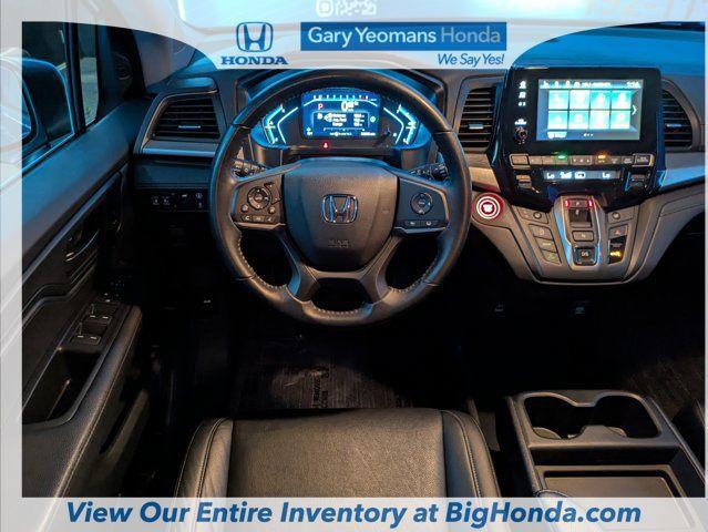 Photo of 2023 Crystal Black Pearl Honda Odyssey
