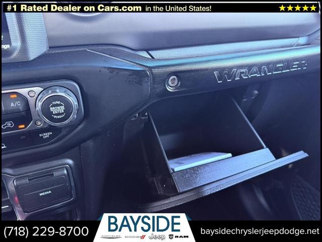 Photo of 2021 Black Clearcoat Jeep Wrangler Unlimited