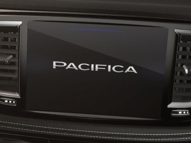 Photo of 2026 Bright White Clearcoat Chrysler Pacifica