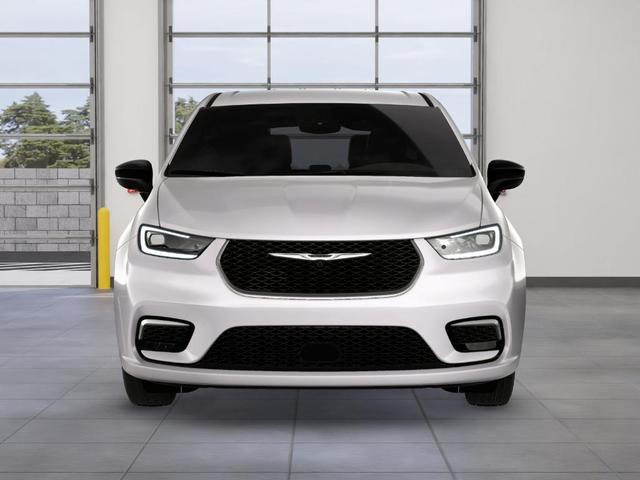 Photo of 2026 Bright White Clearcoat Chrysler Pacifica