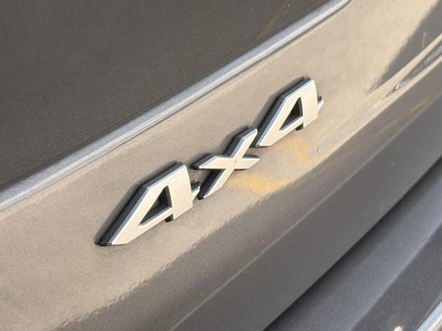 Photo of 2023 Metallic Jeep Grand Cherokee