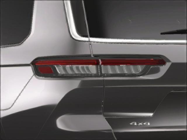 Photo of 2025 Metallic Jeep Grand Cherokee L