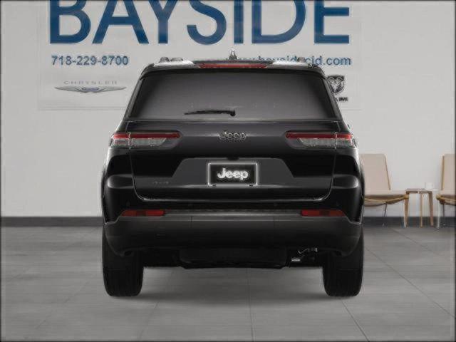 Photo of 2025 Diamond Black Jeep Grand Cherokee L
