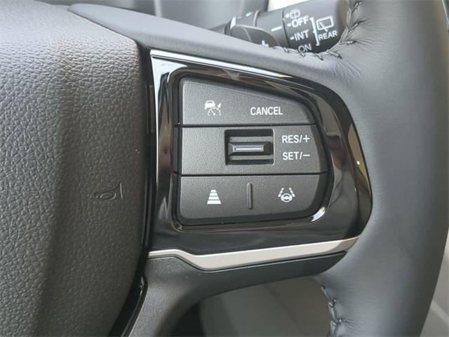 Photo of 2025 Silver Metallic Honda Odyssey