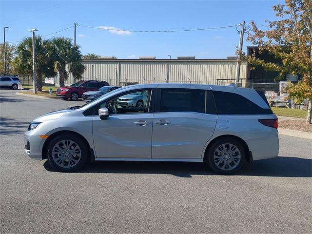 Photo of 2025 Silver Metallic Honda Odyssey
