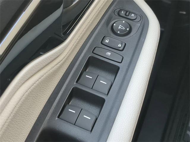 Photo of 2025 Silver Metallic Honda Odyssey