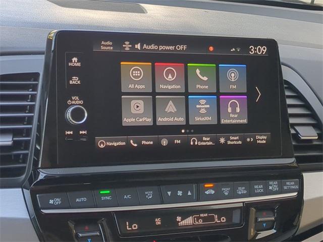 Photo of 2025 Silver Metallic Honda Odyssey