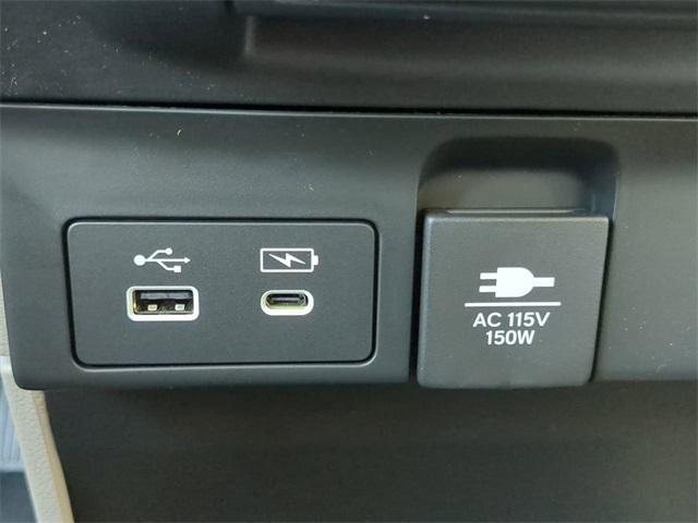 Photo of 2025 Silver Metallic Honda Odyssey