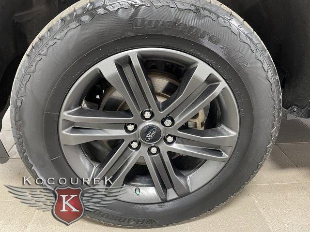 Photo of 2022 Black Ford F-150