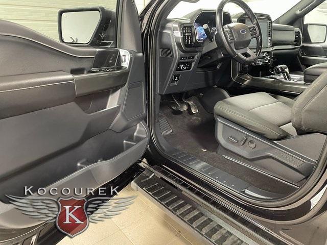 Photo of 2022 Black Ford F-150