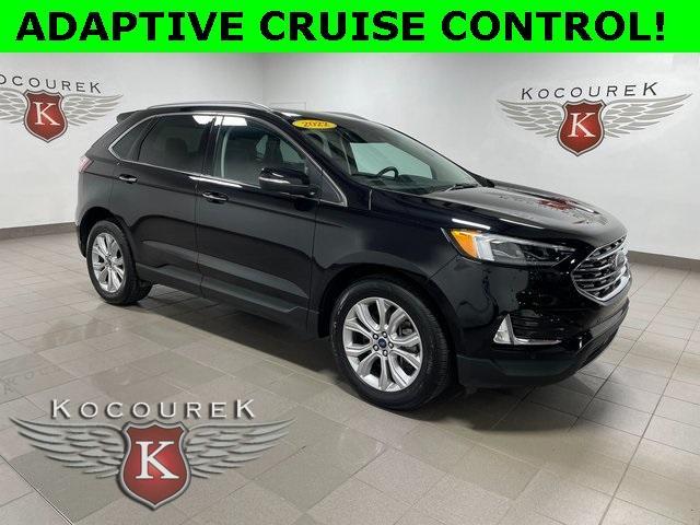Photo of 2022 Black Metallic Ford Edge