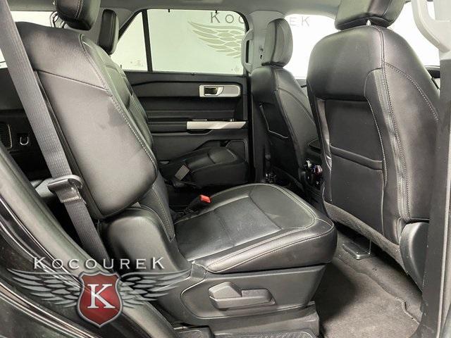 Photo of 2023 Black Ford Explorer