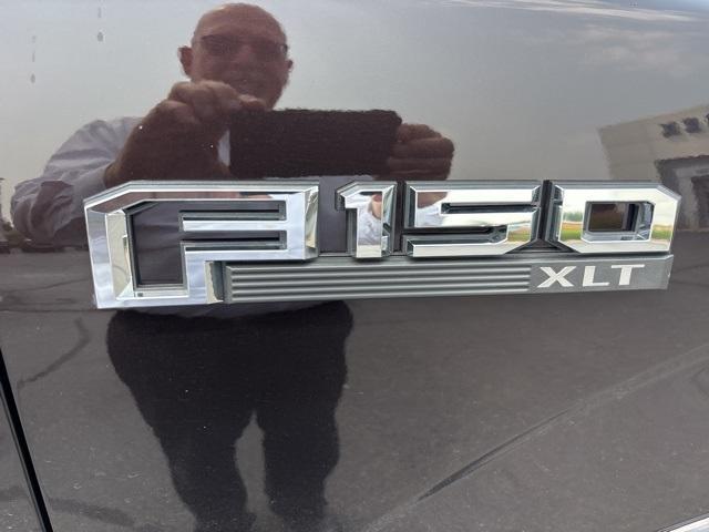 Photo of 2018 Magma Red Ford F-150