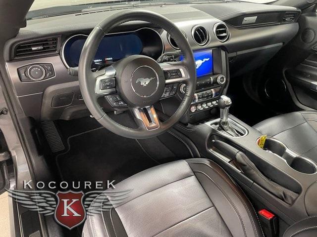 Photo of 2021 Gray Ford Mustang