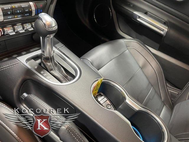 Photo of 2021 Gray Ford Mustang