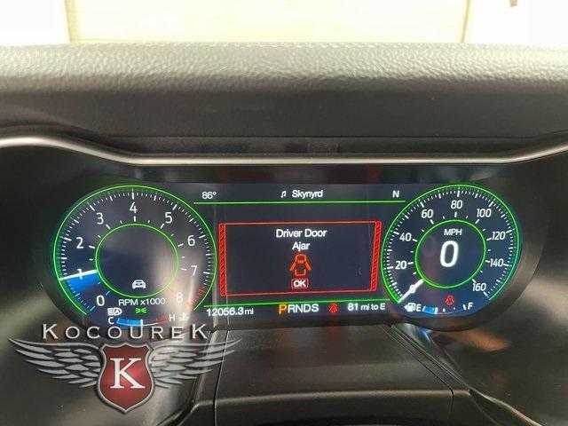 Photo of 2021 Gray Ford Mustang
