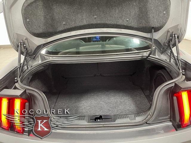 Photo of 2021 Gray Ford Mustang
