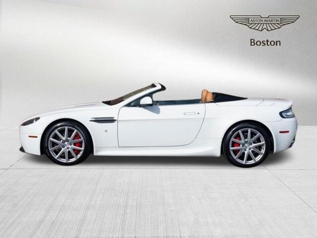 Photo of 2015 Stratus White Aston Martin V8 Vantage