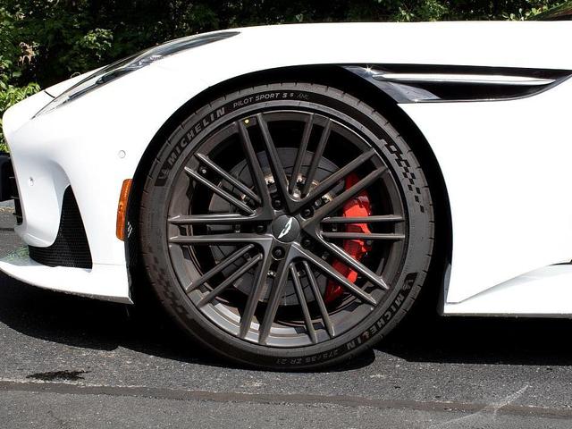 Photo of 2024 White Aston Martin DB12